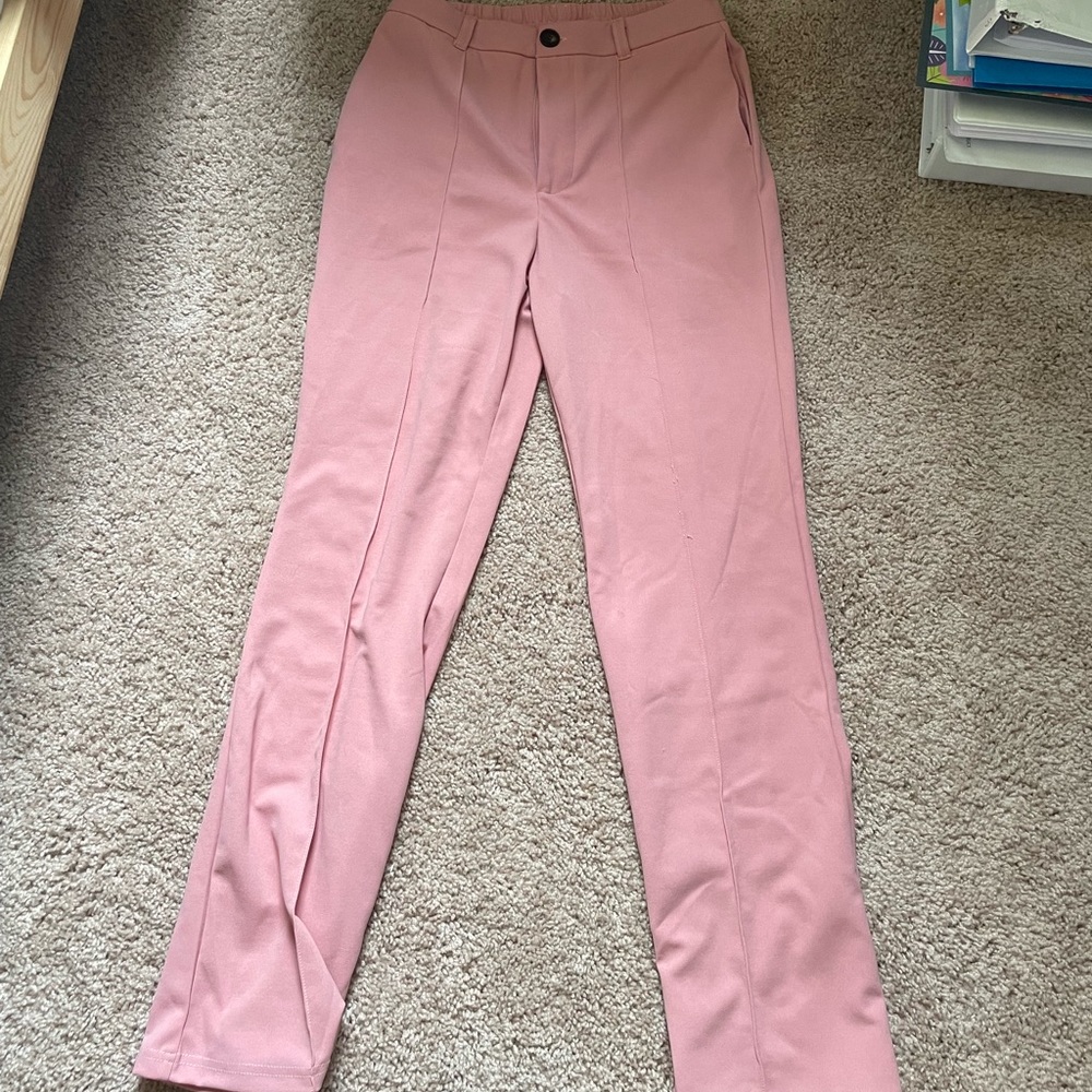 pink trousers